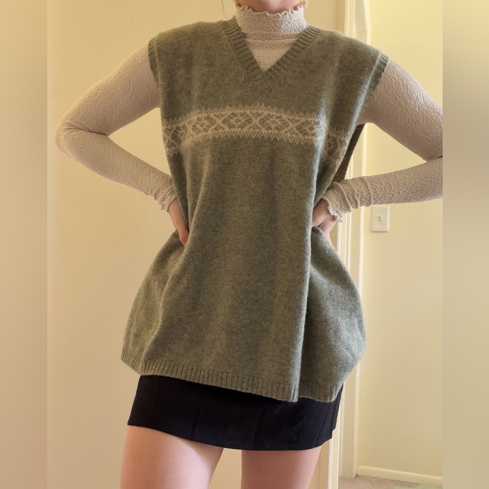 Women’s Olive Green V-Neck Fair Isle Sweater Vest